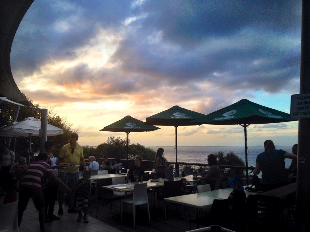 Stradbroke Island Beach Hotel Point Lookout Eksteriør bilde